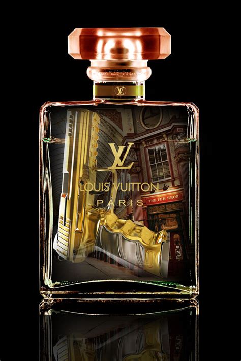 Glasschilderij “Louis Vuitton Paris gold”.